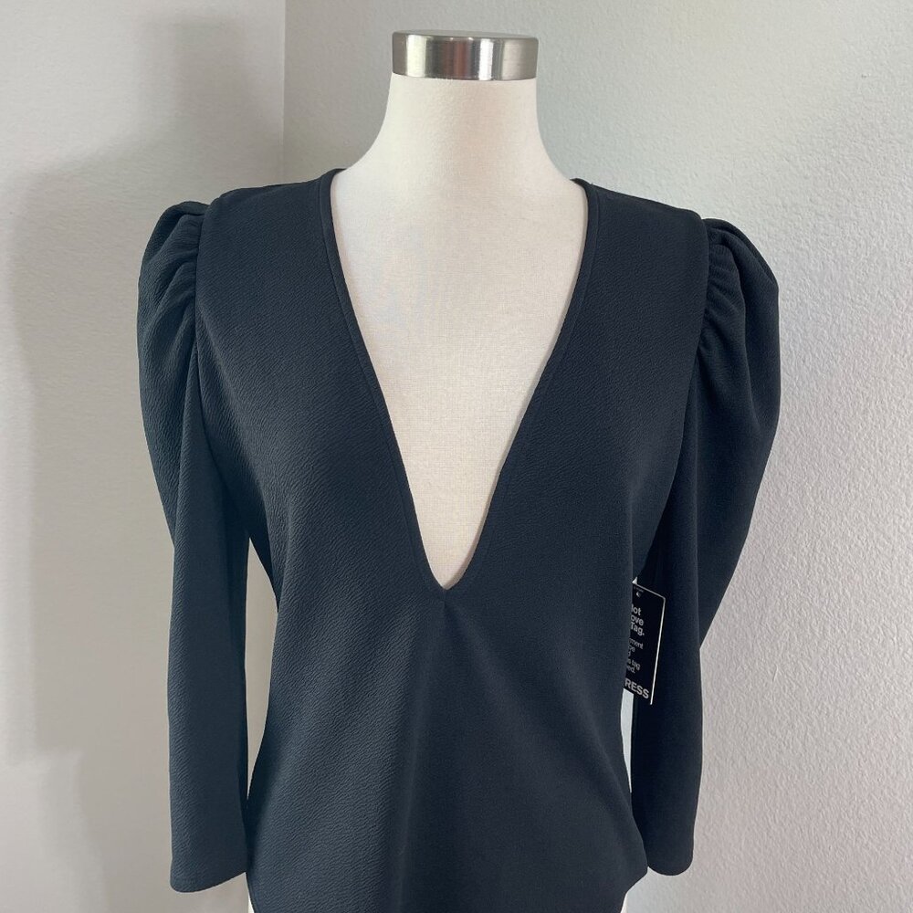 NEW Express Womens Large Black Deep‎ V Neck Puff Sleeve Bodysuit Textured Top